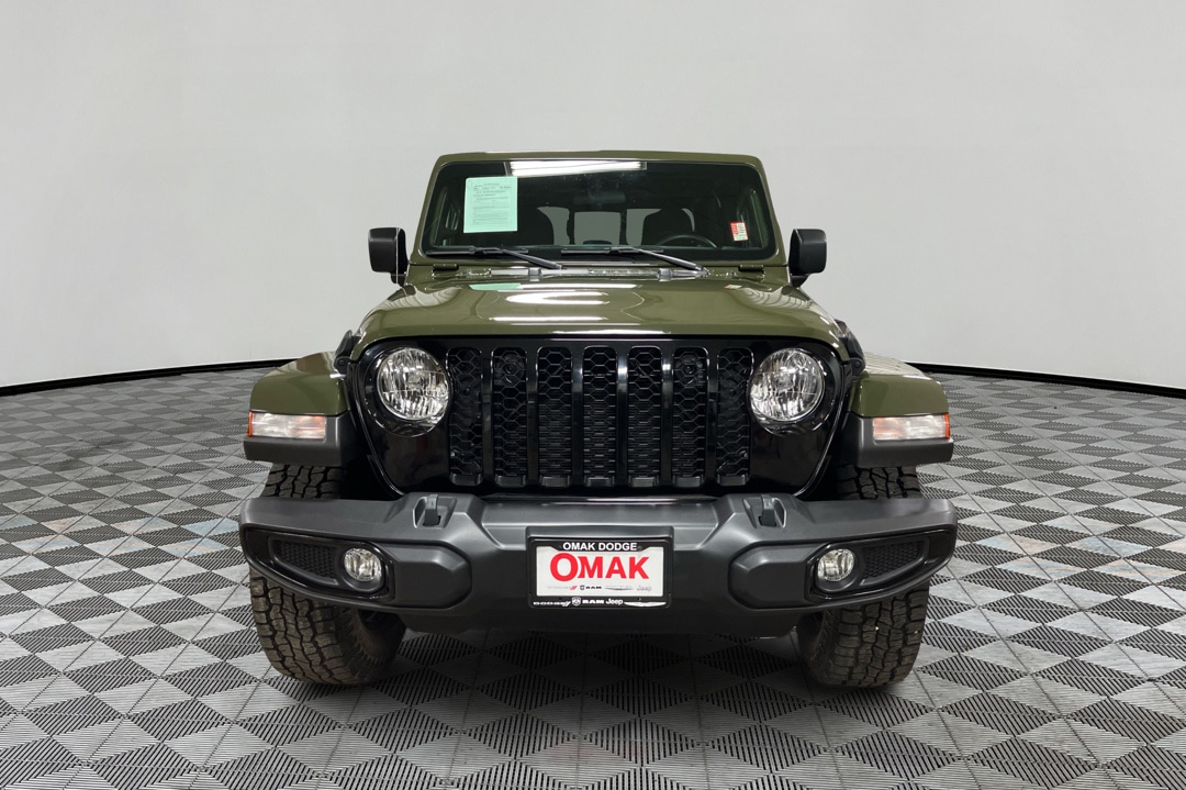 Used 2021 Jeep Gladiator WILLYS SPORT with VIN 1C6HJTAG2ML596057 for sale in Omak, WA