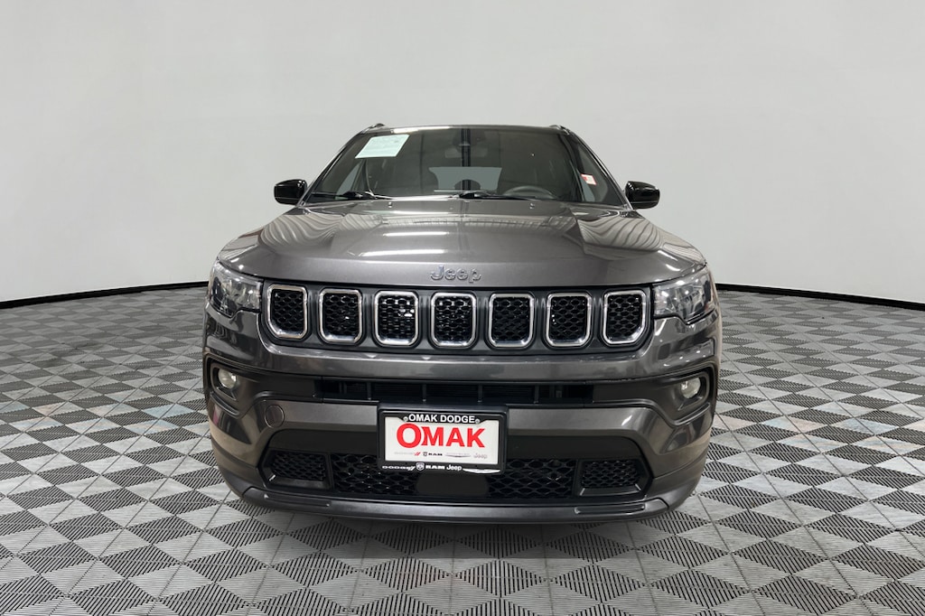 Used 2024 Jeep Compass Latitude 4x4