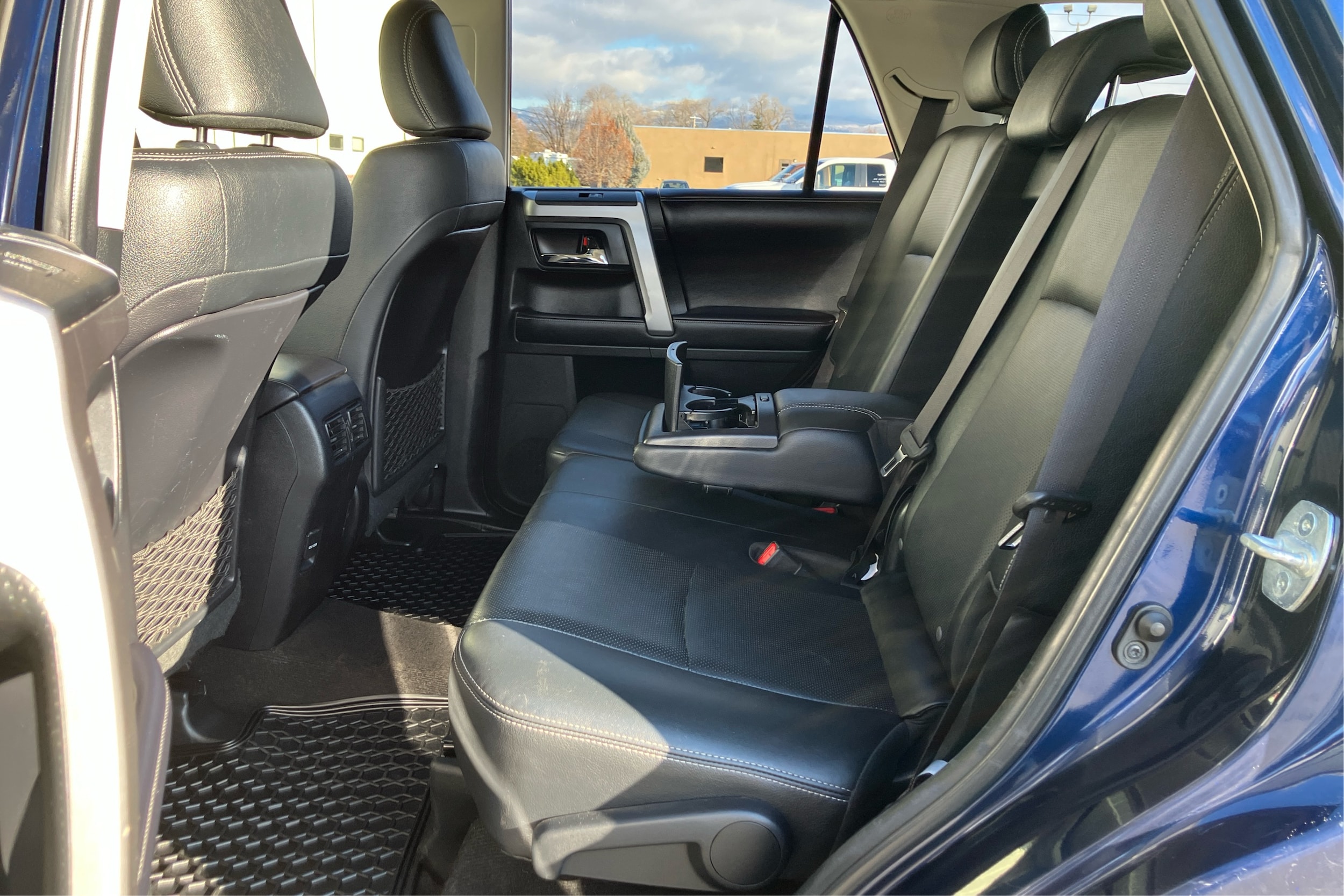 2019 Toyota 4Runner SR5 - Photo 9