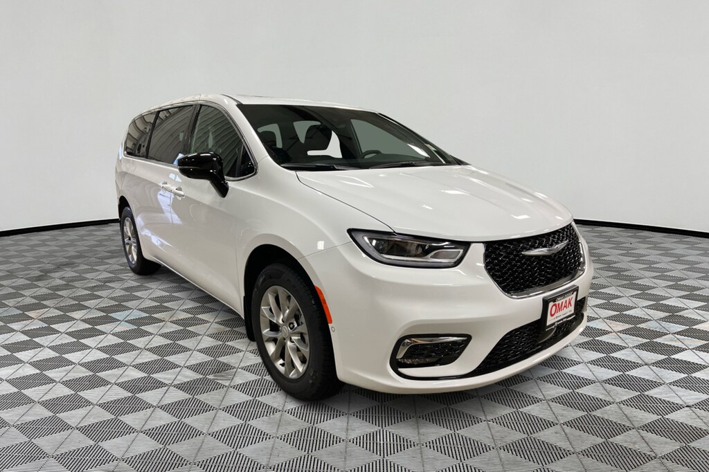 New 2026 Chrysler Pacifica SELECT AWD Passenger Van