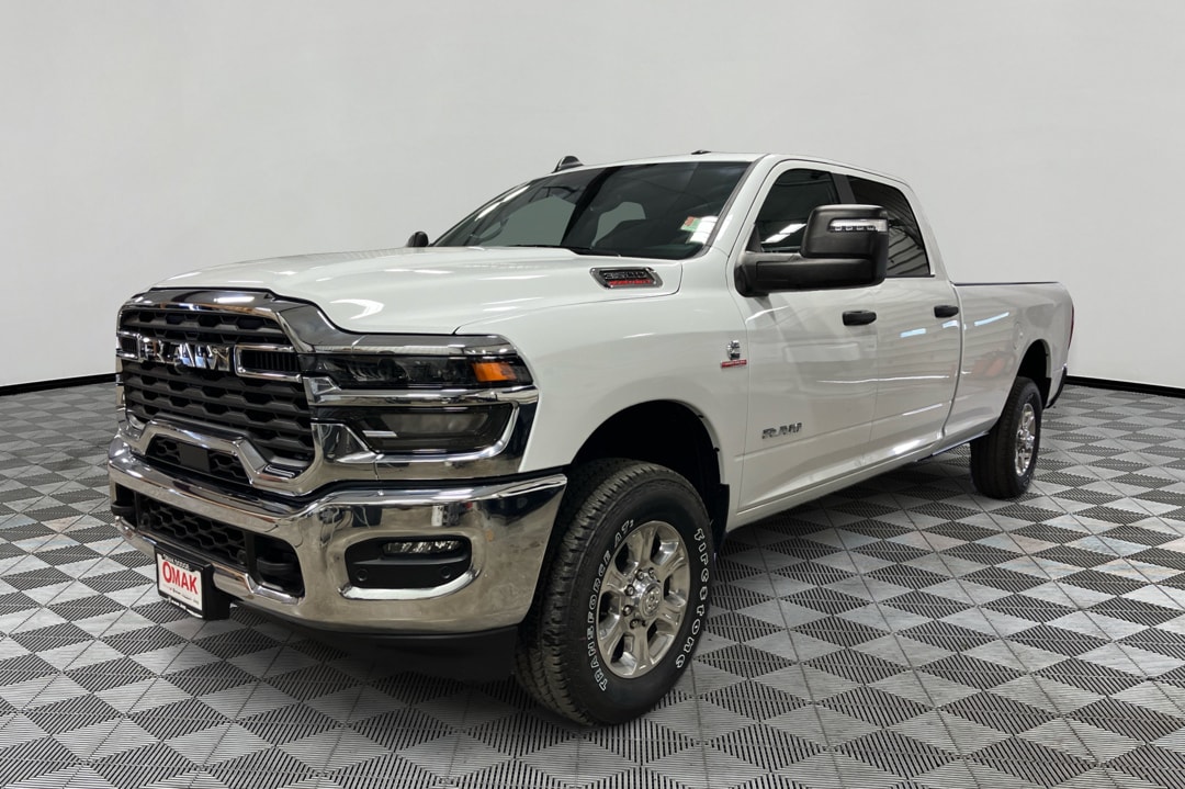 2026 RAM Ram 3500 Pickup Big Horn's photo