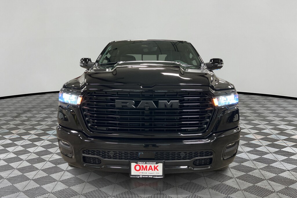 New 2026 Ram 1500 LARAMIE CREW CAB 4X4 5'7 BOX Pickup