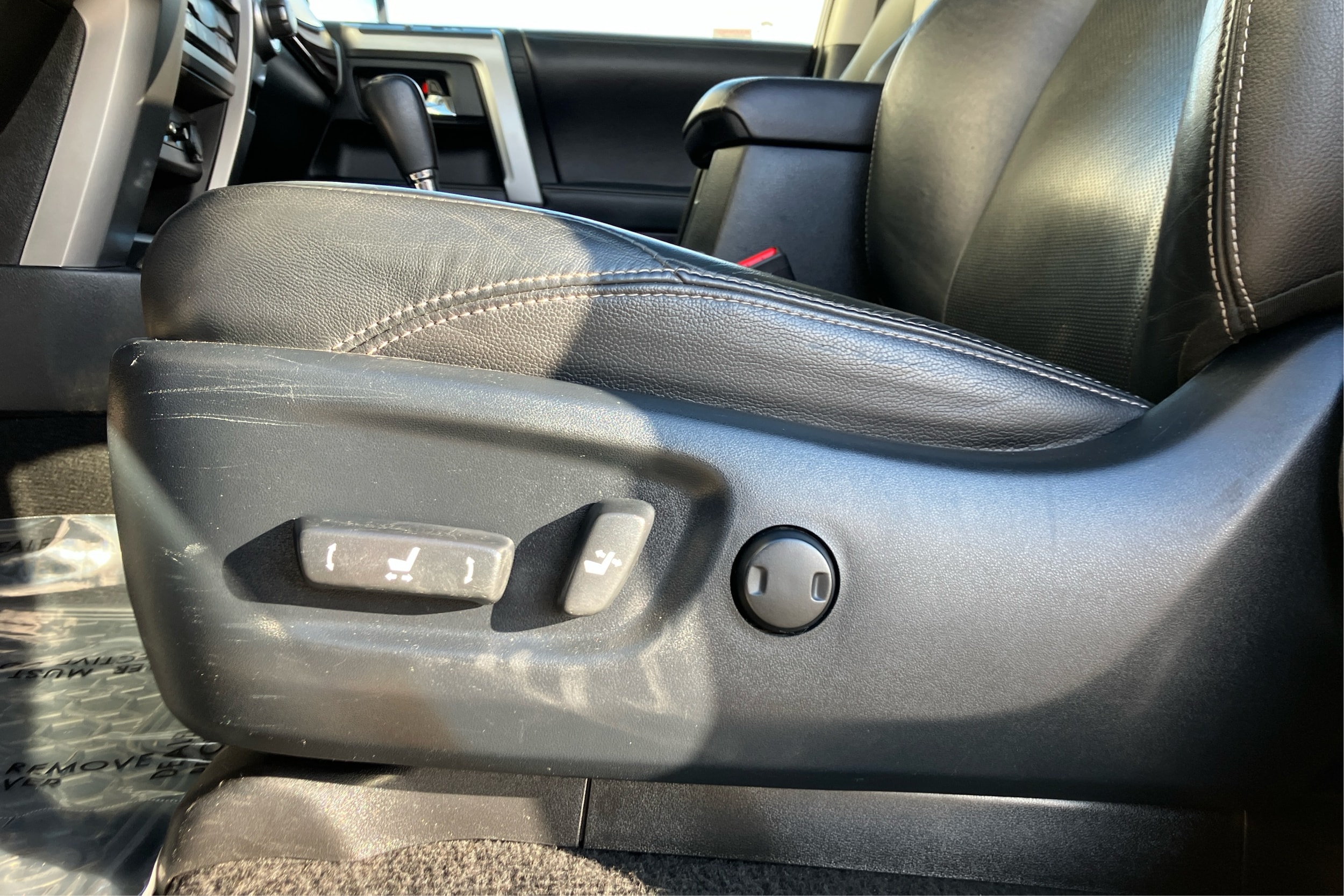 2019 Toyota 4Runner SR5 - Photo 17