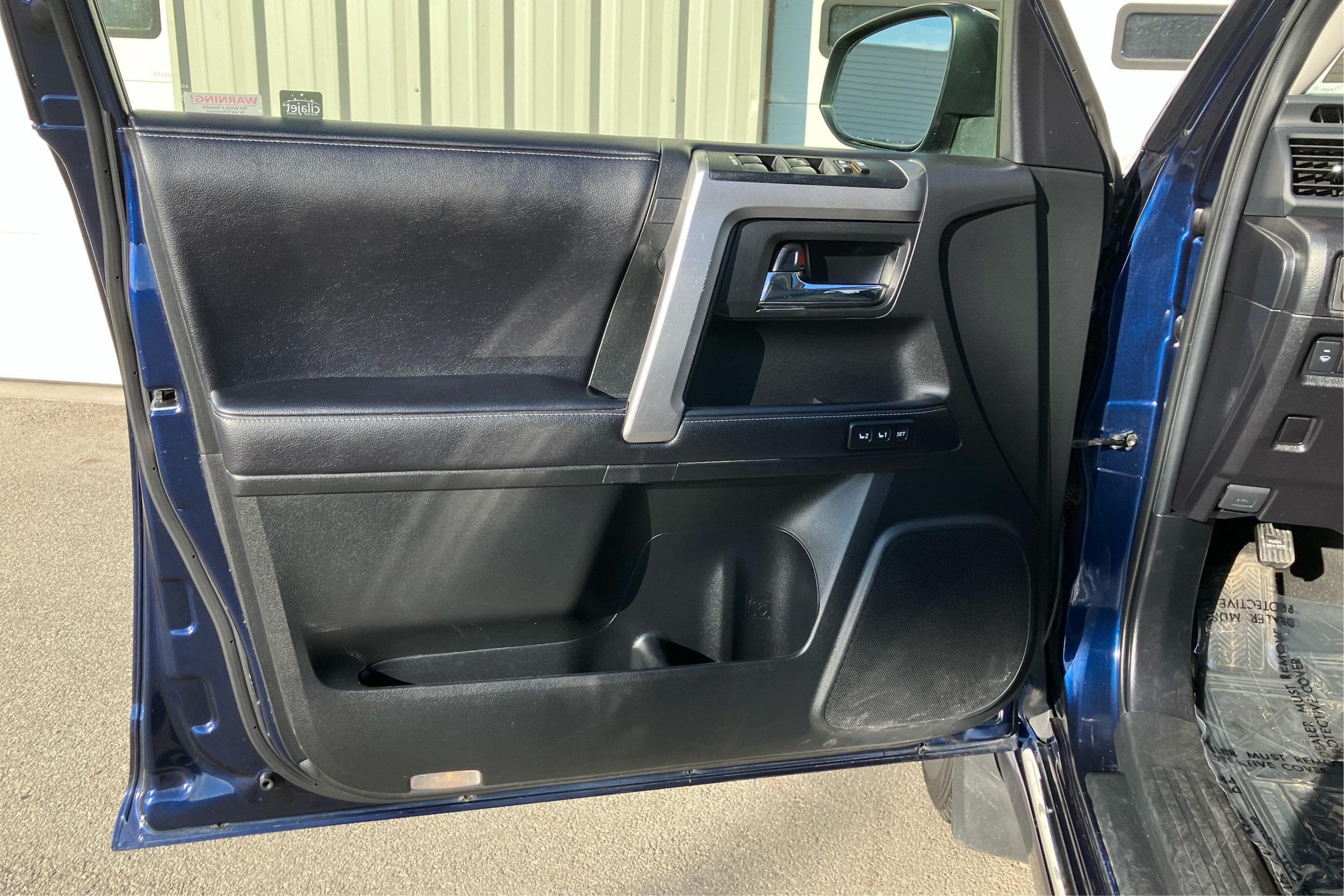 2019 Toyota 4Runner SR5 - Photo 18