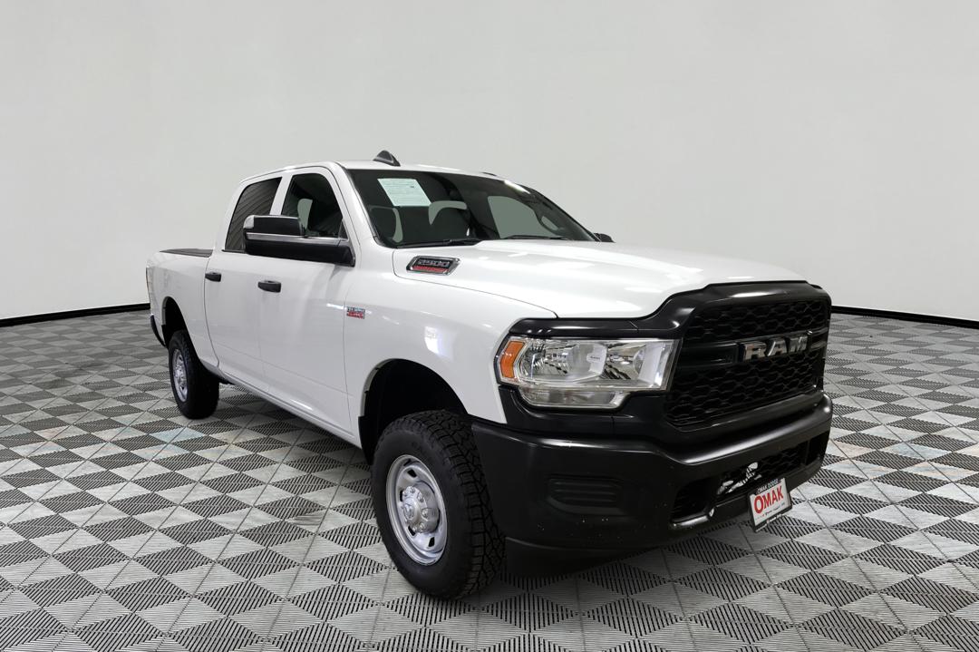 2022 Ram 2500 Tradesman photo 3