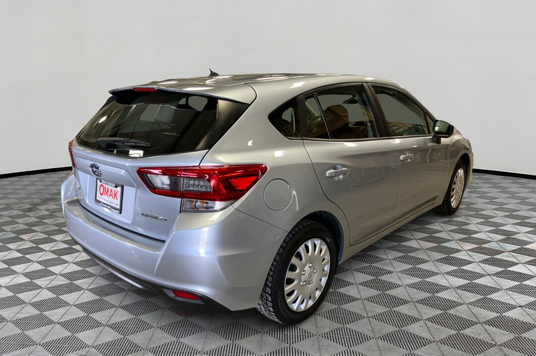 2022 Subaru Impreza Base photo 4