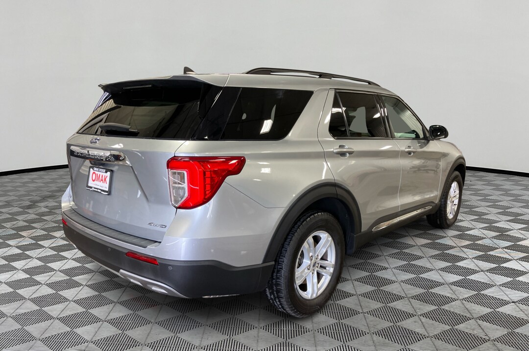 2023 Ford Explorer XLT photo 4