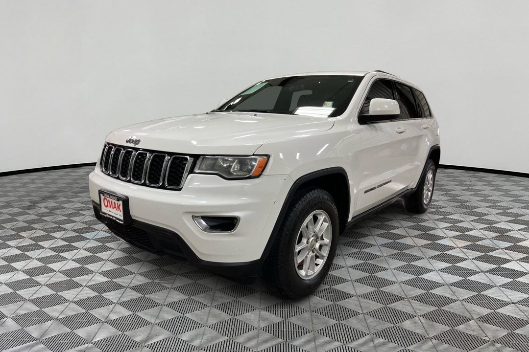 2019 Jeep Grand Cherokee Laredo's photo