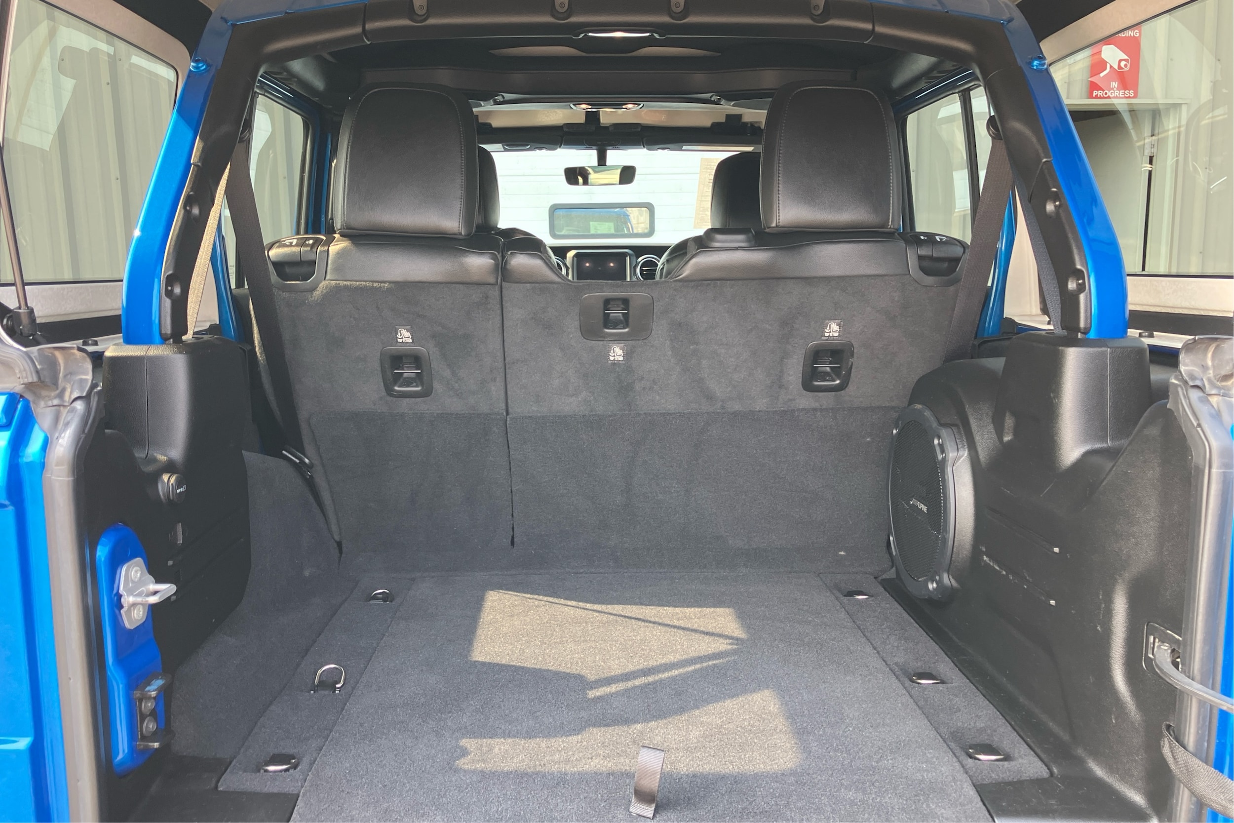 2022 Jeep Wrangler Unlimited Sahara Altitude - Photo 24