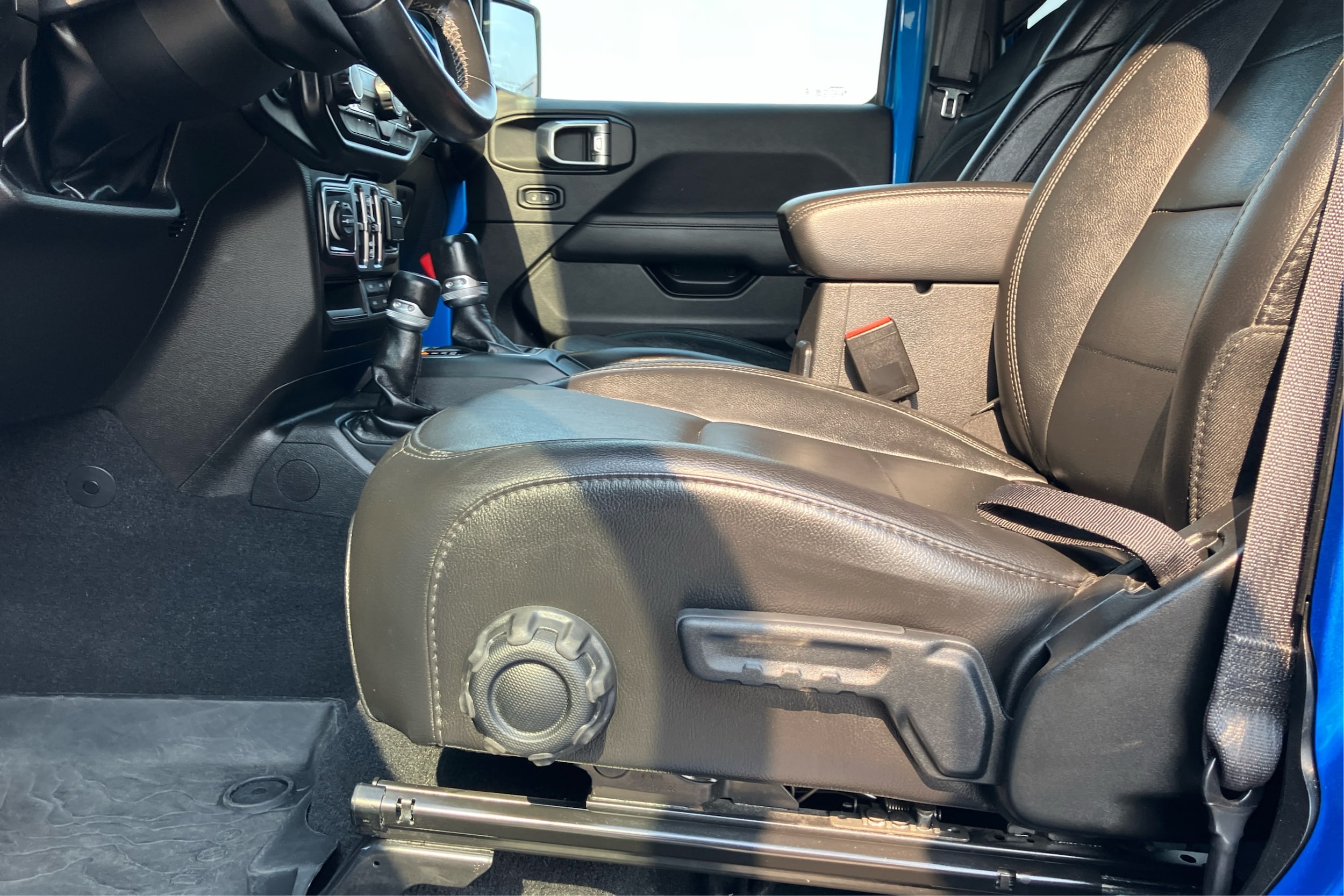 2022 Jeep Wrangler Unlimited Sahara Altitude - Photo 17