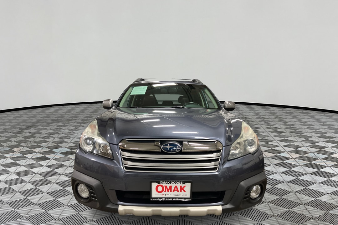 Used 2014 Subaru Outback 2.5i Limited with VIN 4S4BRBPC9E3206073 for sale in Omak, WA