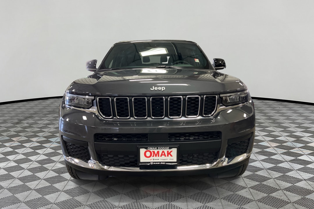 Used 2025 Jeep Grand Cherokee L Laredo with VIN 1C4RJKAG2S8717905 for sale in Omak, WA