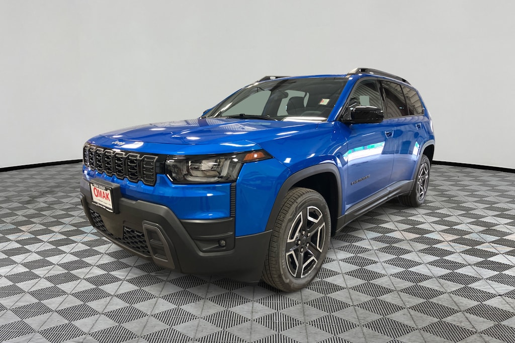 New 2026 Jeep Cherokee Laredo 4x4 Sport Utility