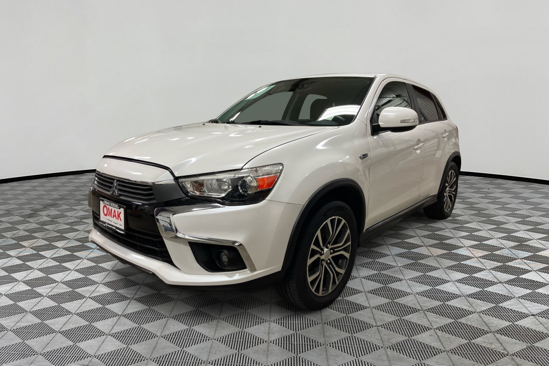 2016 Mitsubishi Outlander Sport ES's photo