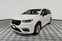 2026 Chrysler Pacifica SELECT AWD Passenger Van