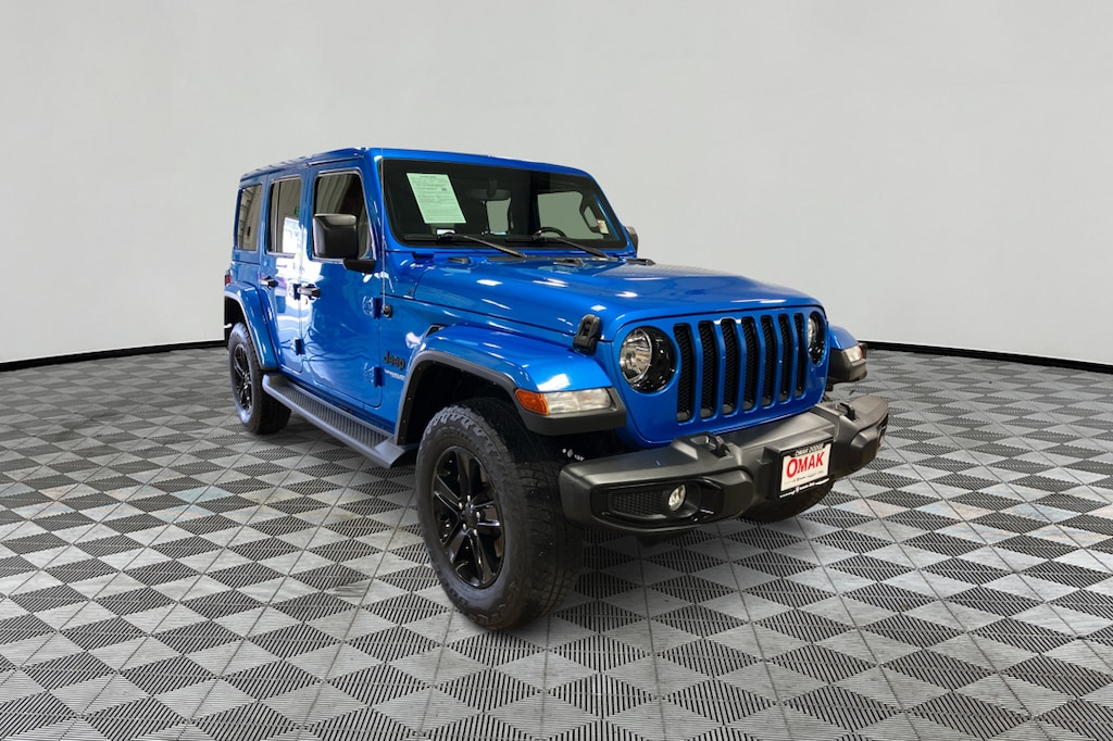 Used 2022 Jeep Wrangler Unlimited Sahara Altitude 4x4