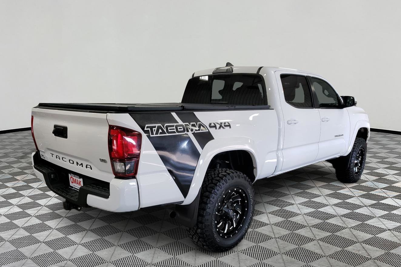 Used 2019 Toyota Tacoma SR5 with VIN 5TFDZ5BN7KX042611 for sale in Omak, WA