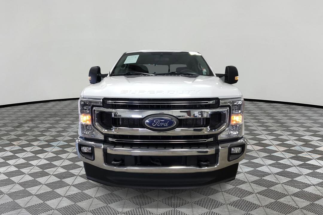 Used 2022 Ford F-350 Super Duty XLT with VIN 1FT8W3BT3NED47942 for sale in Omak, WA