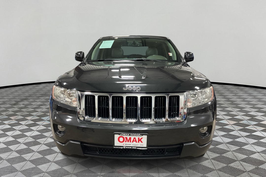 Used 2011 Jeep Grand Cherokee Laredo with VIN 1J4RR4GT0BC649622 for sale in Omak, WA
