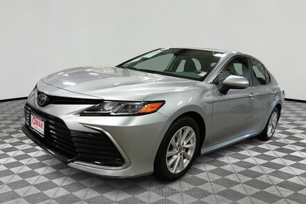 2021 Toyota Camry LE Auto (SE)