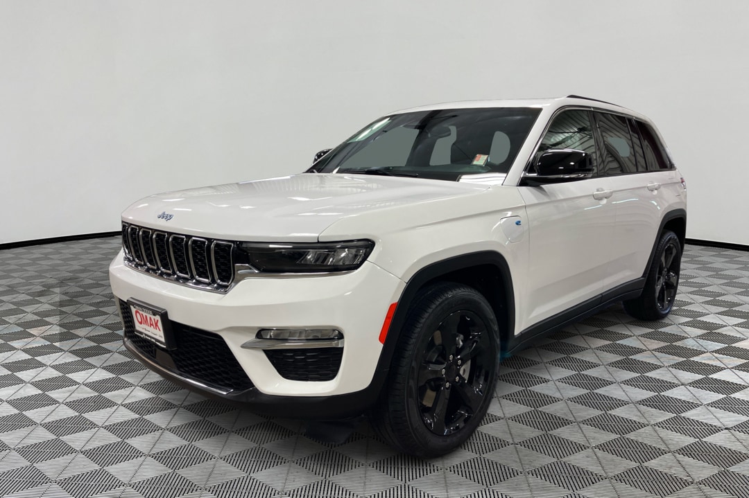 2024 Jeep Grand Cherokee 4xe's photo