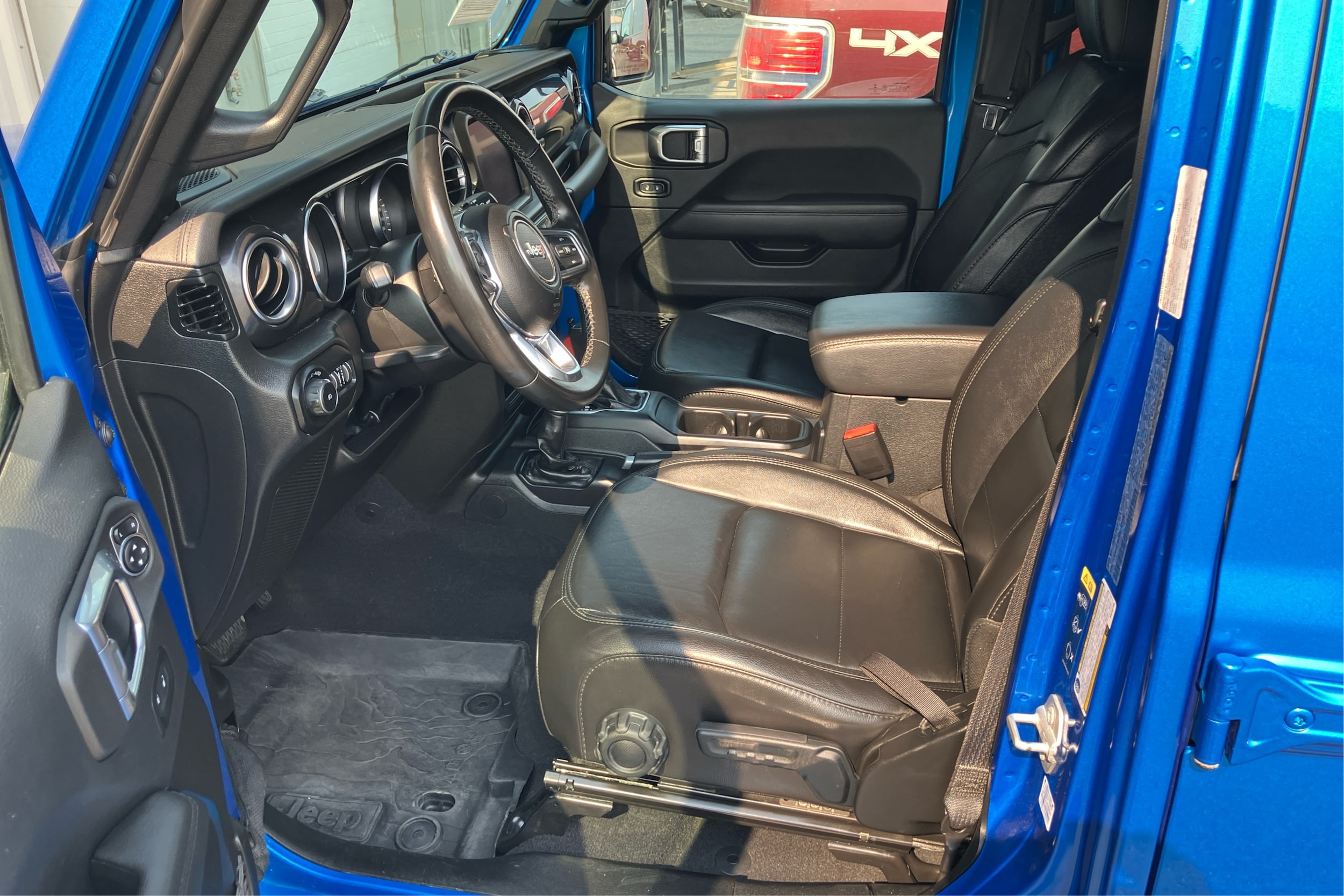 2022 Jeep Wrangler Unlimited Sahara Altitude - Photo 8