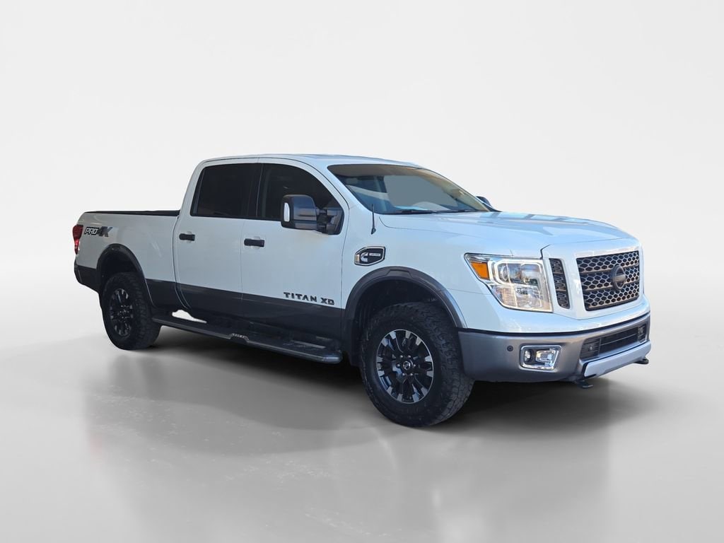 2019 Nissan Titan XD Pro-4X - Photo 9