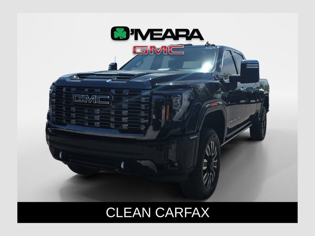 2024 GMC Sierra Denali Ultimate 4WD Crew Cab Long Box SR's photo