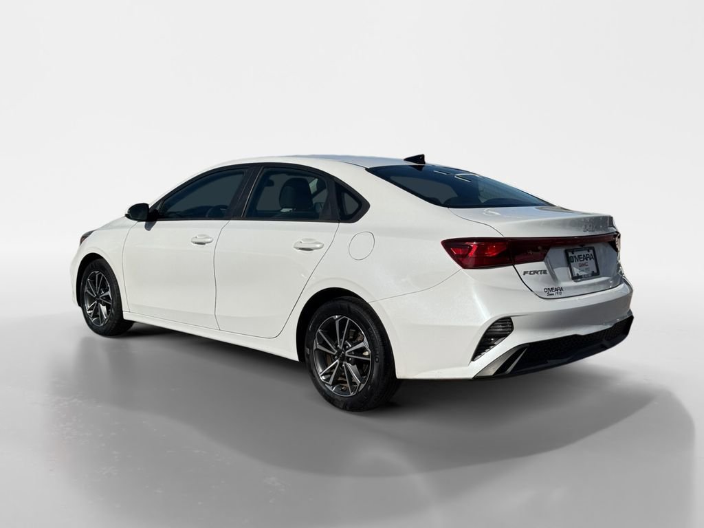 2022 Kia Forte LXS photo 3