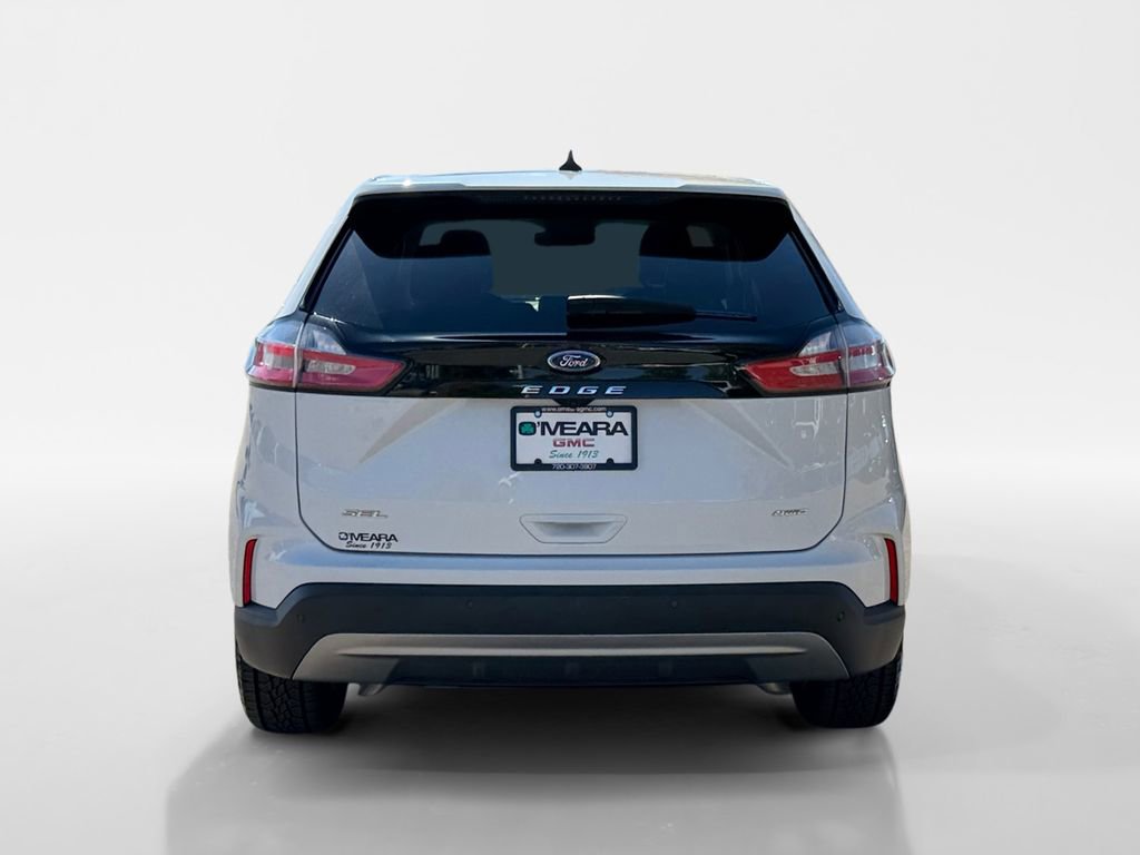 2023 Ford Edge SEL photo 4