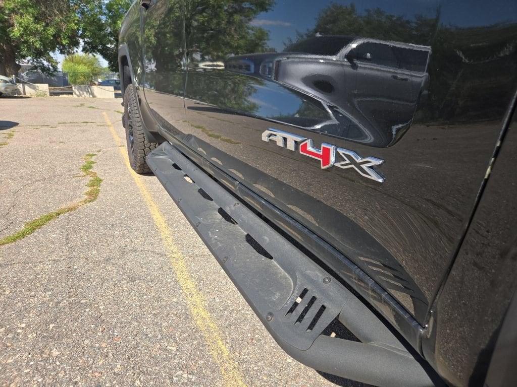 2023 GMC Sierra 1500 AT4X - Photo 19