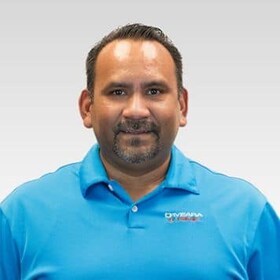 Staff member Ricardo Guiterrez from 1da4fee89095