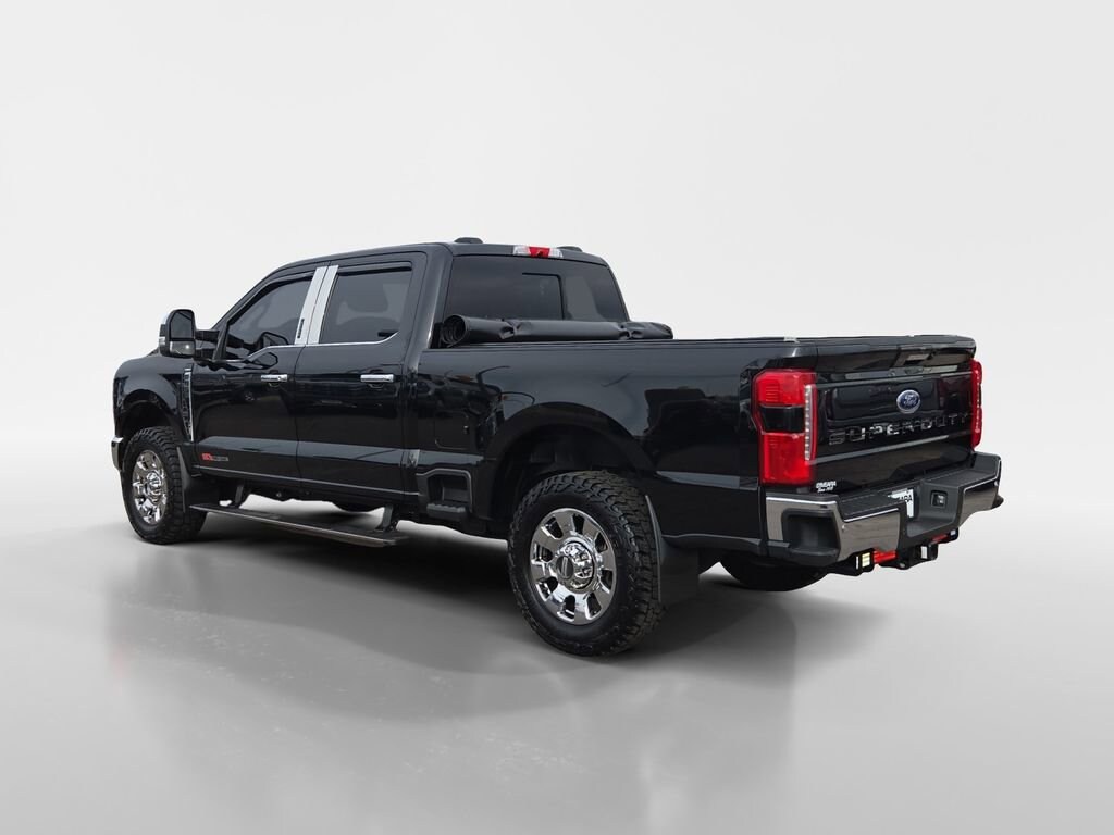 2023 Ford F-350 XL photo 3