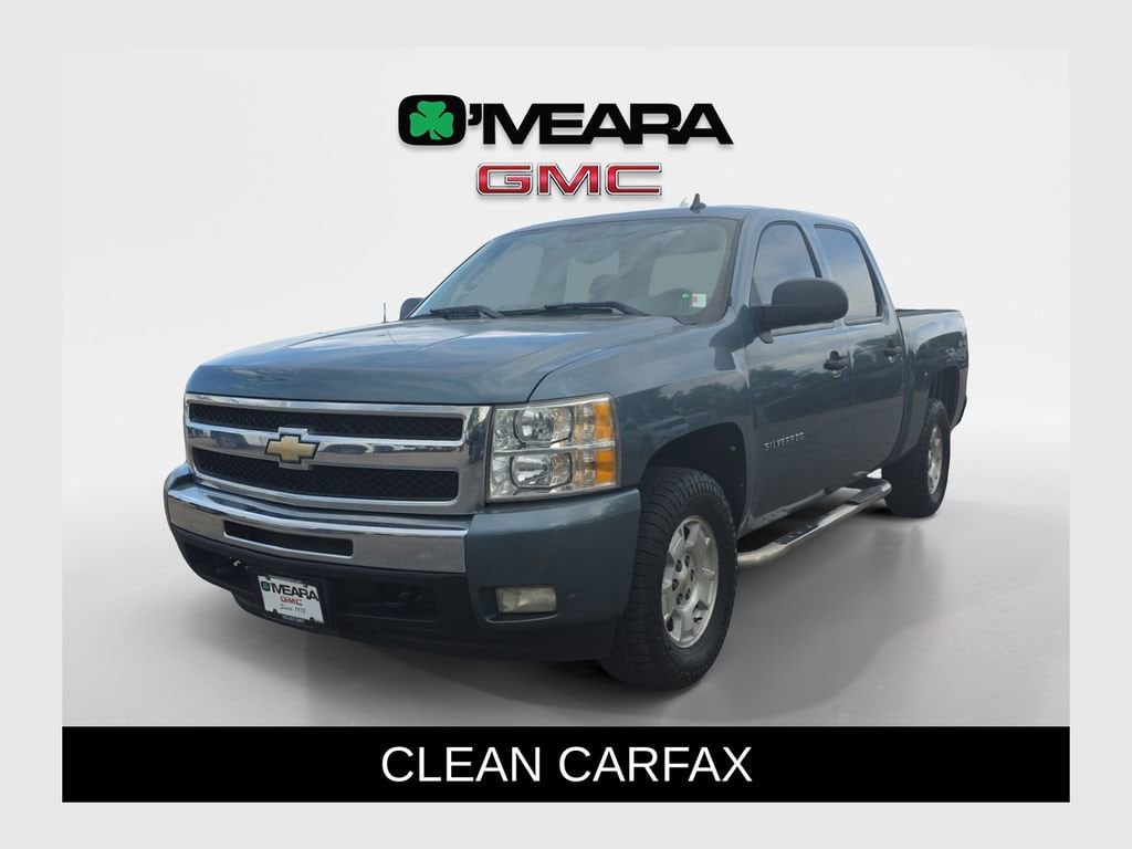 2023 GMC Sierra SLT 4WD Crew Cab Short Box's photo