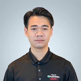 Staff member Phoung Nguyen from 1da4fee89095