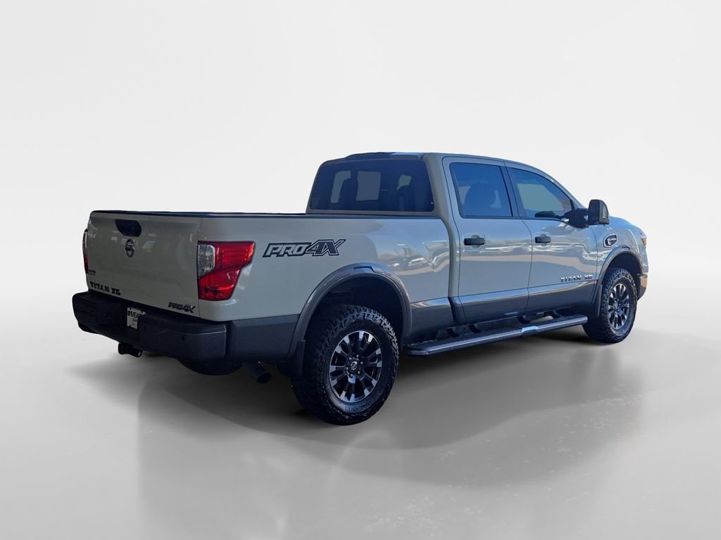 2019 Nissan Titan XD Pro-4X - Photo 6
