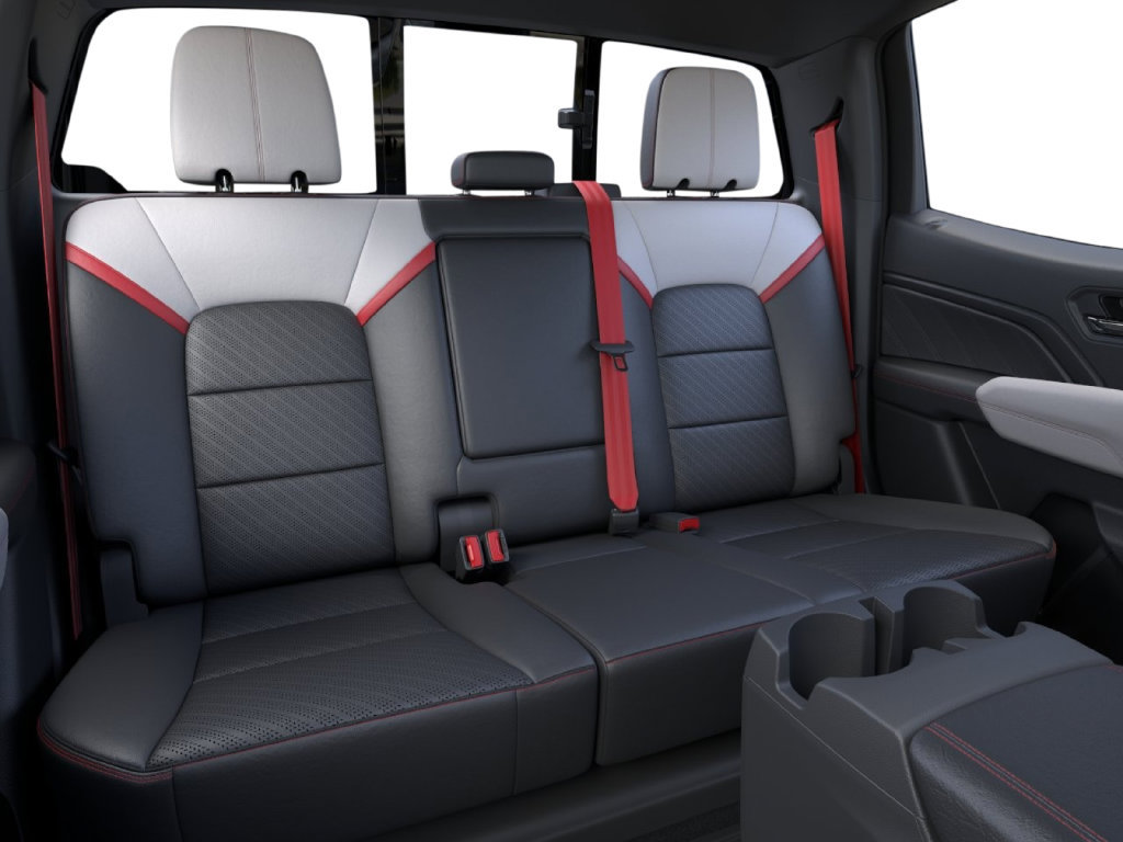 2026 GMC Canyon AT4X - Photo 17