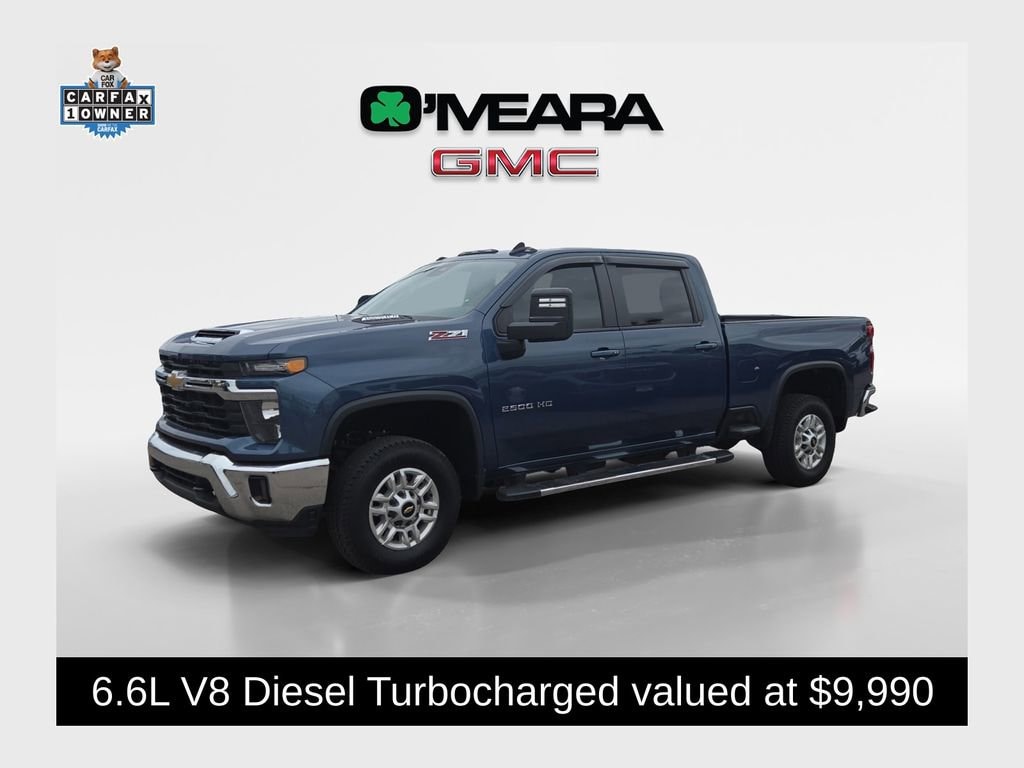2025 Chevrolet Silverado HD LT 4WD Crew Cab Standard Box's photo