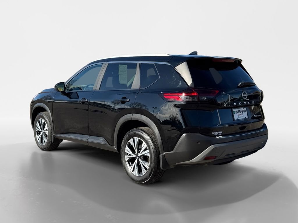 Used 2023 Nissan Rogue SV