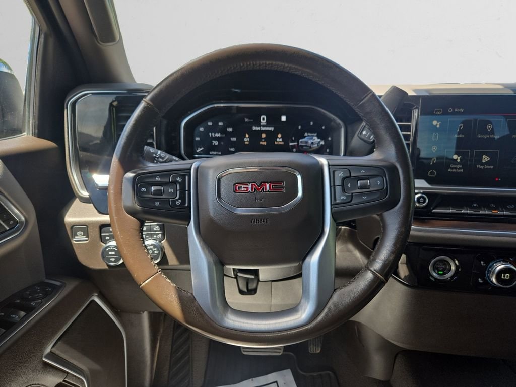2023 GMC Sierra 1500 SLT - Photo 13