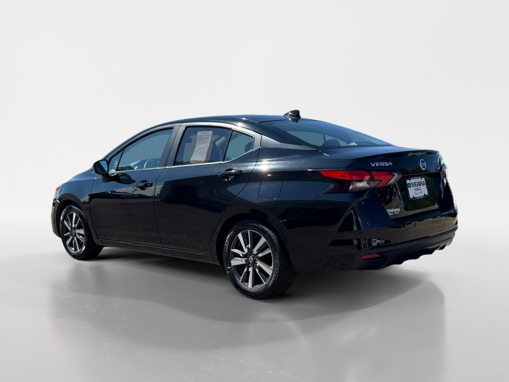 2021 Nissan Versa SV photo 3