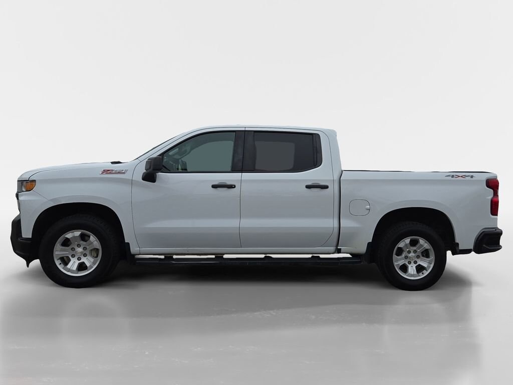 2021 Chevrolet Silverado 1500 photo 2