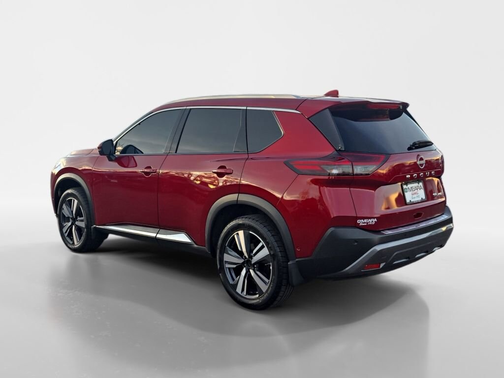 Used 2023 Nissan Rogue SL