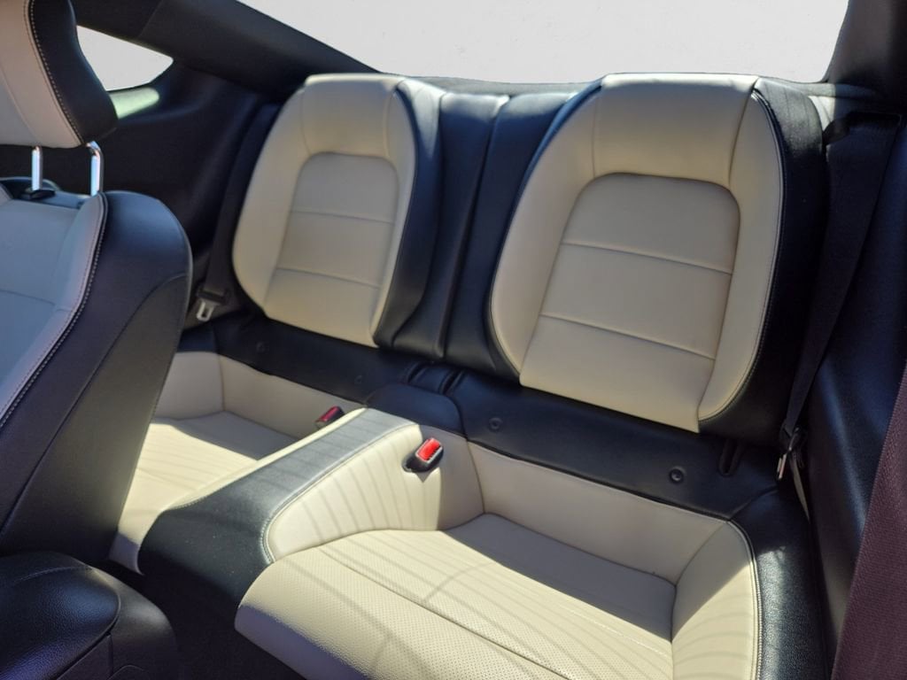 2015 Ford Mustang GT Premium - Photo 15