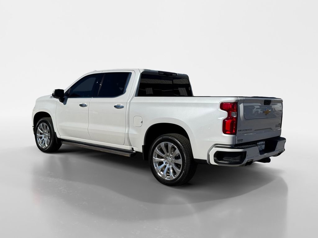 2022 Chevrolet Silverado 1500 High Country photo 2