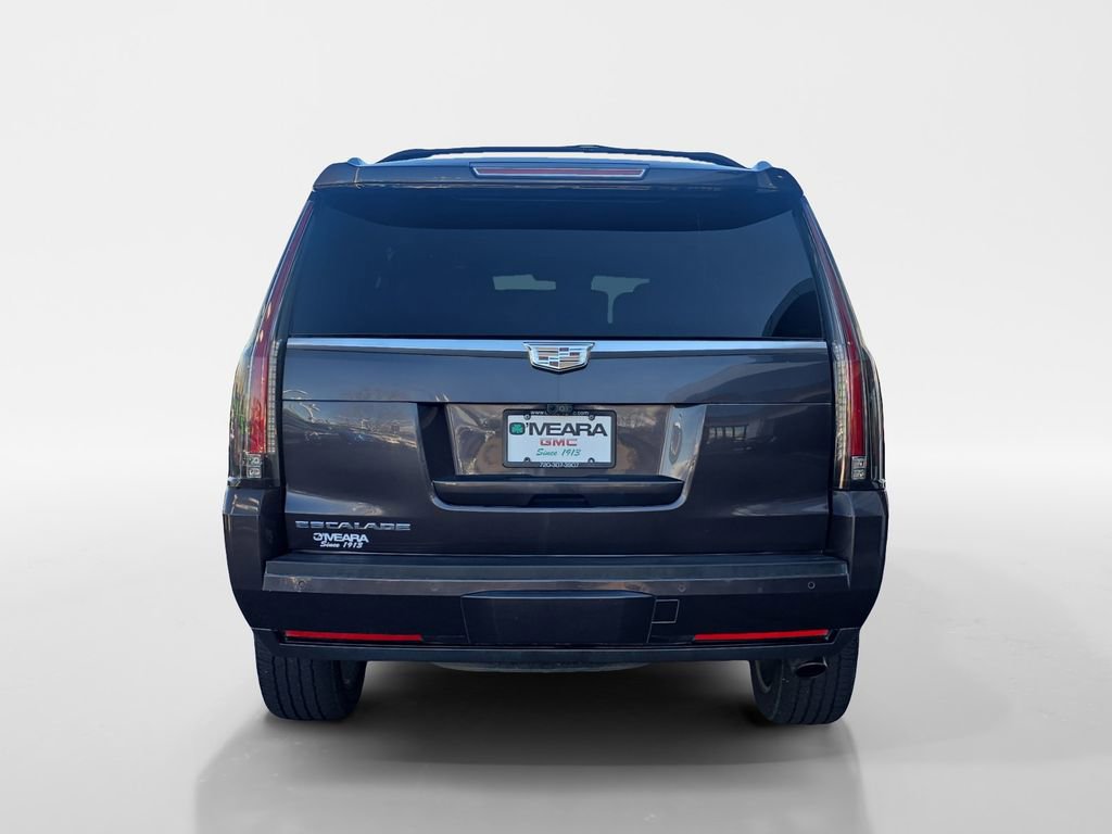 2017 Cadillac Escalade Platinum photo 4