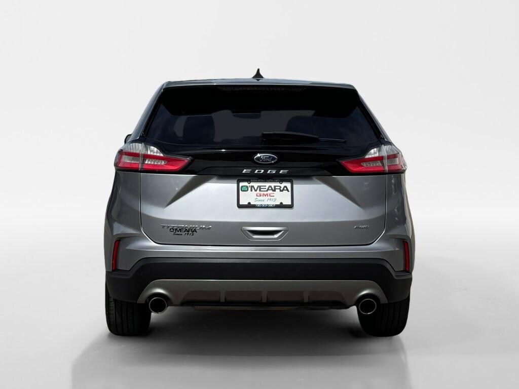 2023 Ford Edge Titanium photo 4
