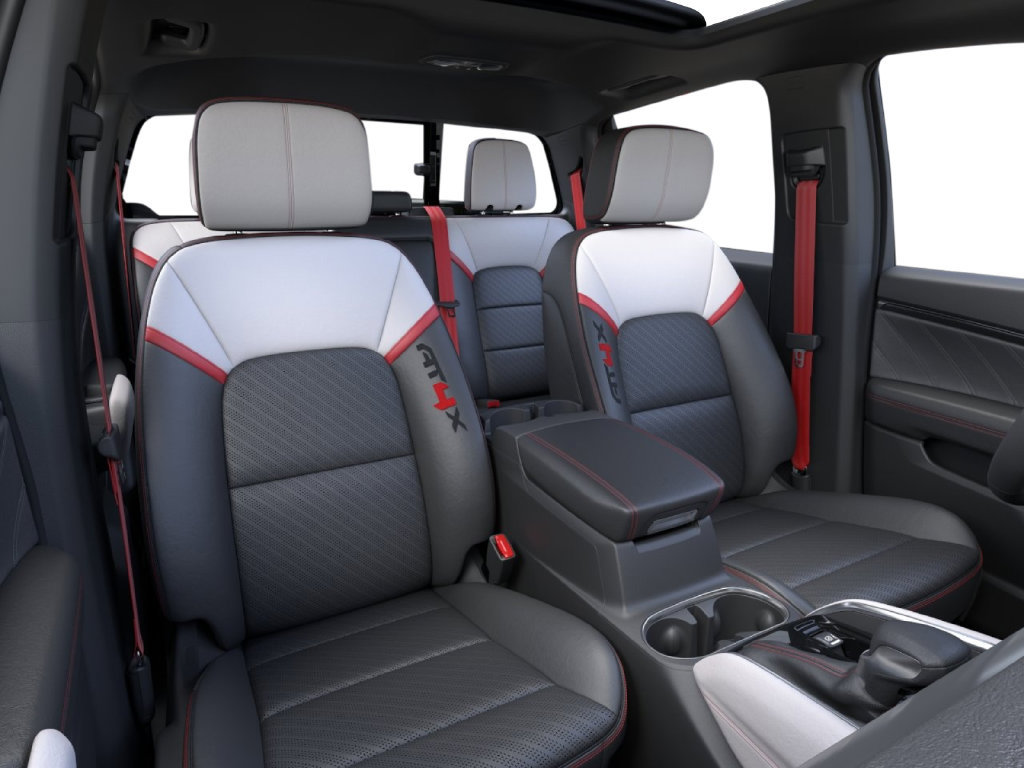 2026 GMC Canyon AT4X - Photo 16
