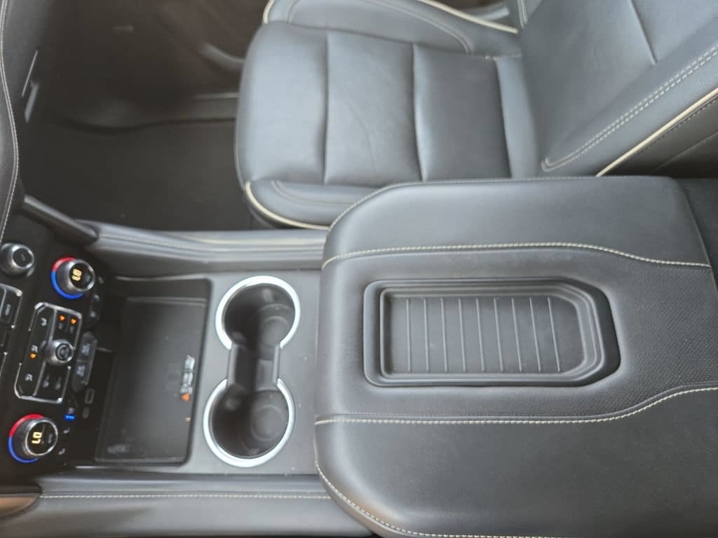 2024 Chevrolet Suburban Premier - Photo 27