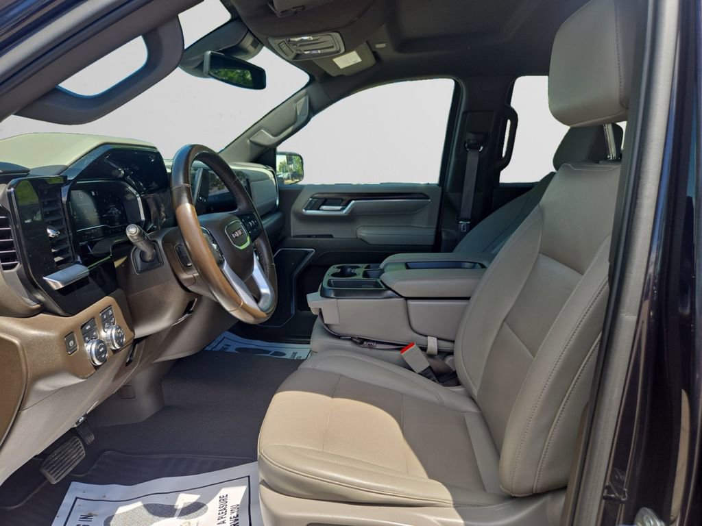 2023 GMC Sierra 1500 SLT - Photo 10
